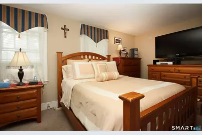 1125 Lindley Street, Bridgeport, CT 06606 - Photo 19