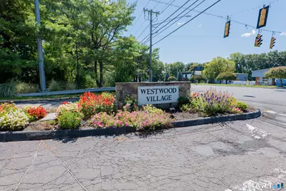 55 Mill Plain Road #28-6, Danbury, CT 06811 - Photo 35