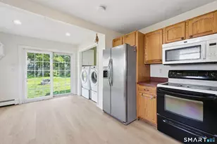 119 Winding Ln, East Hartford, CT 06118 - Photo 11