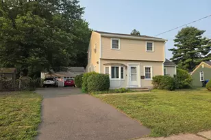 40 Suffolk Dr, East Hartford, CT 06118 - Photo 1