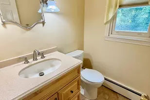 40 Old Colony Dr, Waterbury, CT 06708 - Photo 15