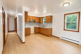 98 Hartley Dr, Waterbury, CT 06705 - Photo 5