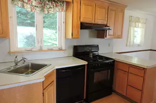796 Avery St, South Windsor, CT 06074 - Photo 5