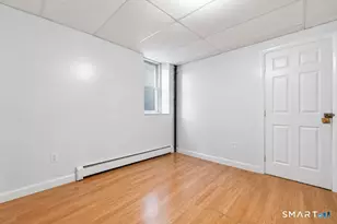 33 Vista Pl, Waterbury, CT 06708 - Photo 11