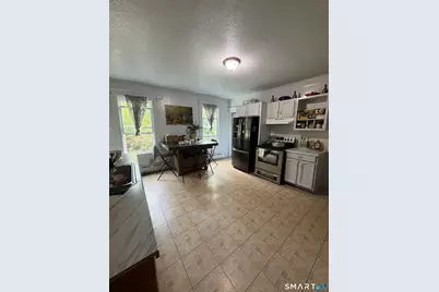33 Vista Place, Waterbury, CT 06708 - Photo 5