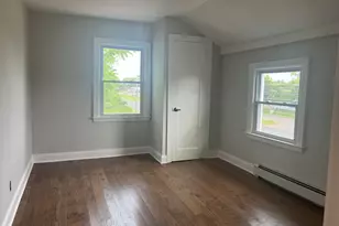 530 W Main St, Branford, CT 06405 - Photo 7