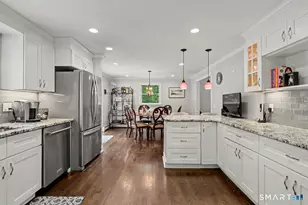 15 Fire Hill Ln, Redding, CT 06896 - Photo 11