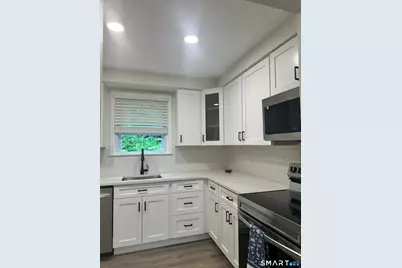 54 Briarwood Lane #B, Branford, CT 06405 - Photo 11