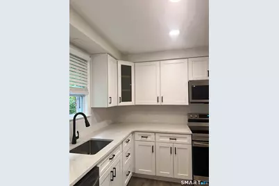 54 Briarwood Lane #B, Branford, CT 06405 - Photo 7