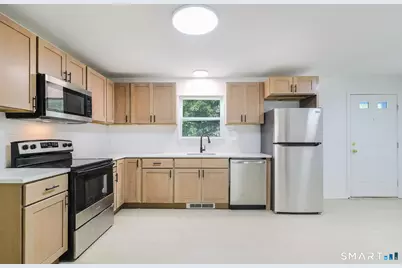 62 Chestnut St Extension #22, Danbury, CT 06810 - Photo 15