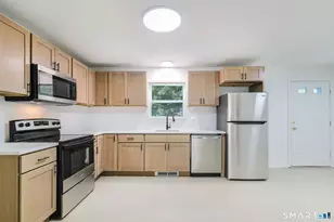 62 Chestnut St Ext, Danbury, CT 06810 - Photo 15
