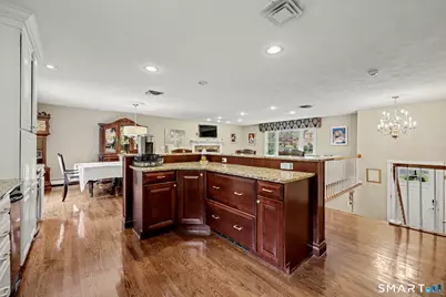 404 Narrow Lane, Orange, CT 06477 - Photo 13