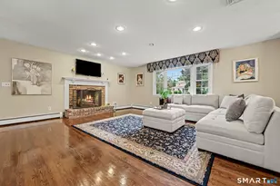 404 Narrow Ln, Orange, CT 06477 - Photo 7