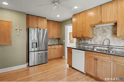 365 Adley Road, Fairfield, CT 06825 - Photo 11