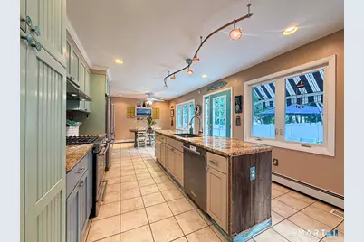 16 Highland Avenue, Branford, CT 06405 - Photo 5