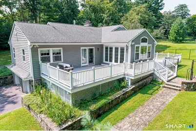 570 Burr Street, Fairfield, CT 06824 - Photo 9