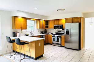 175 Meadows End Rd, Milford, CT 06460 - Photo 7