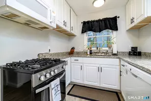 96 Brookside Dr, Stamford, CT 06902 - Photo 7