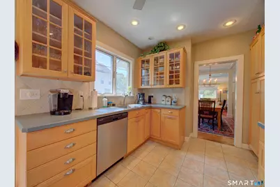1164 Ocean Avenue, New London, CT 06320 - Photo 11