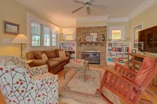 1164 Ocean Ave, New London, CT 06320 - Photo 3
