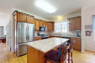 12 Ross Way, Windsor Locks, CT 06096 - Photo 3