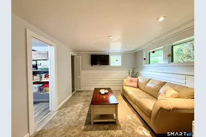 21 Parallel Street, Norwalk, CT 06850 - Photo 11