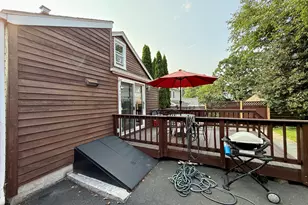 21 Parallel St, Norwalk, CT 06850 - Photo 7