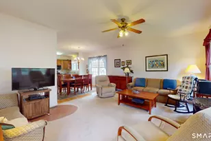 12 Ross Way, Windsor Locks, CT 06096 - Photo 11