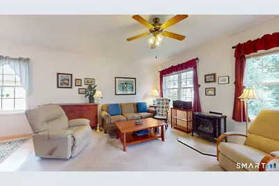 12 Ross Way #12, Windsor Locks, CT 06096 - Photo 3