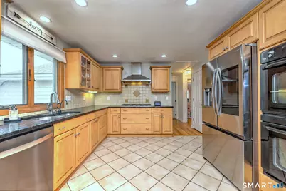 240 Quenby Place, Stratford, CT 06614 - Photo 17