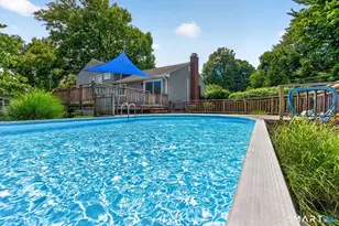 12 Walker Dr, Simsbury, CT 06070 - Photo 17