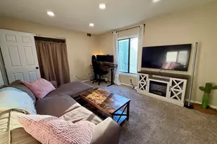 95 Woodsedge Dr, Newington, CT 06111 - Photo 13