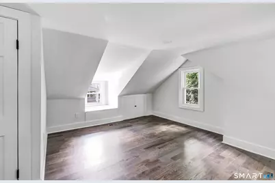 21 Meadow Street, Milford, CT 06460 - Photo 27