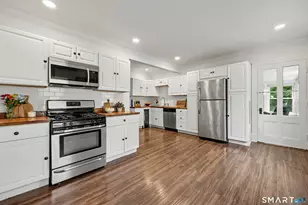 24 Beacon St, Hamden, CT 06514 - Photo 11