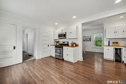 24 Beacon Street, Hamden, CT 06514 - Photo 13