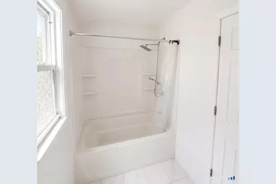 223 Pearl Harbor Street, Bridgeport, CT 06610 - Photo 5