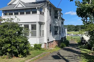 243 Harbor St, Branford, CT 06405 - Photo 3