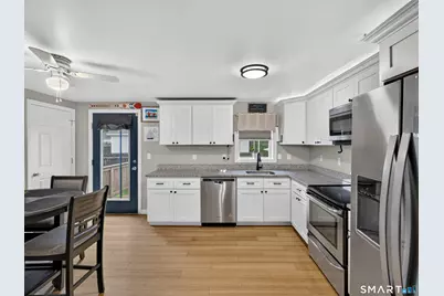 8 West Arch Street #8R, Stonington, CT 06379 - Photo 9