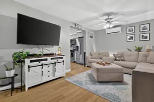 8 W Arch St, Stonington, CT 06379 - Photo 7