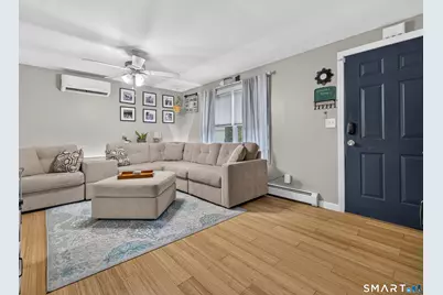 8 West Arch Street #8R, Stonington, CT 06379 - Photo 5