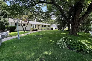 43 Meadowbrook Rd, Danbury, CT 06811 - Photo 1
