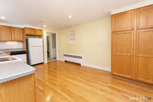 19 Crestwood Cir, Farmington, CT 06032 - Photo 5