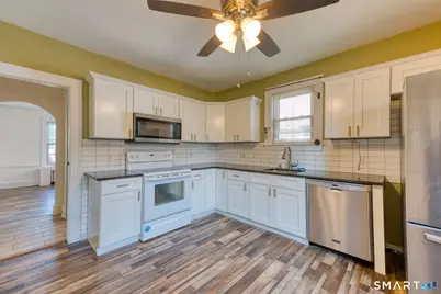 28 Price Boulevard, West Hartford, CT 06119 - Photo 15