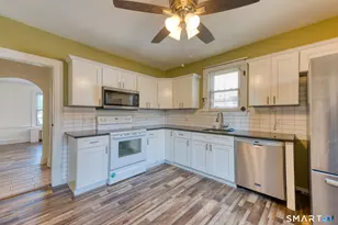 28 Price Blvd, West Hartford, CT 06119 - Photo 15
