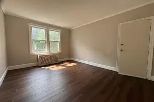 9-11 Rockville St, Hartford, CT 06112 - Photo 17