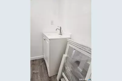 202 Harral Avenue #B, Bridgeport, CT 06604 - Photo 11
