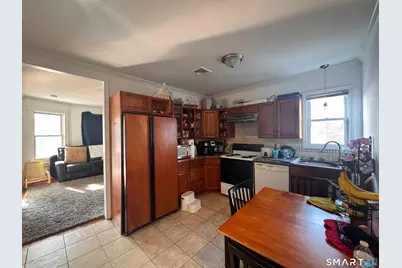 106 Jones Avenue, Bridgeport, CT 06604 - Photo 15