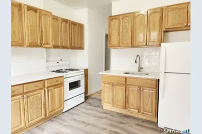200 Harral Avenue #A, Bridgeport, CT 06604 - Photo 11