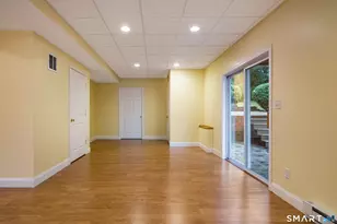25 Fenwick Dr, Avon, CT 06001 - Photo 25