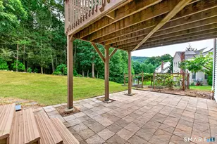 25 Fenwick Dr, Avon, CT 06001 - Photo 27
